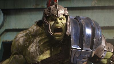 Imagem da notícia Hulk terá arco em trilogia que começa em Thor: Ragnarok e vai até Vingadores 4