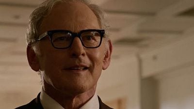 Imagem da notícia Legends of Tomorrow: Victor Garber abandona o elenco regular
