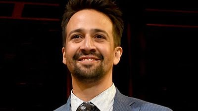 Imagem da notícia The Kingkiller Chronicle: Série produzida por Lin-Manuel Miranda encontra lar no canal Showtime