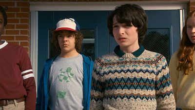 Imagem da notícia Stranger Things: Uma das cenas de beijo no final da temporada não estava prevista no roteiro