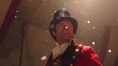 Imagem da notícia O Rei do Show: Hugh Jackman cria um mundo mágico (e bizarro!) em novo trailer legendado