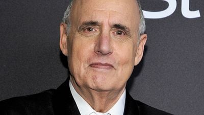Imagem da notícia Jeffrey Tambor é acusado de assédio sexual por atriz de Transparent