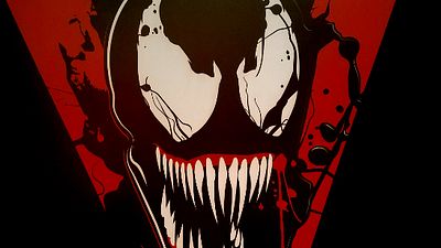 Imagem da notícia Venom: Fotos do set mostram Tom Hardy em acrobacia com motocicleta