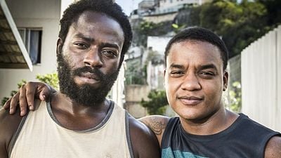 Imagem da notícia Douglas Silva e Darlan Cunha sobre Cidade dos Homens: "Quem cresceu na favela tá em crise há muito tempo" (Entrevista)