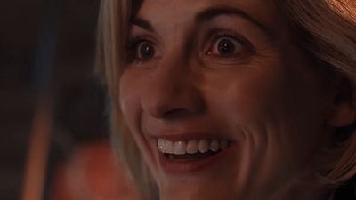 Imagem da notícia Doctor Who: Jodie Whittaker confirma que receberá o mesmo salário que Peter Capaldi