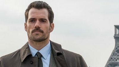 Imagem da notícia Missão Impossível - Efeito Fallout: Henry Cavill exibe bigode em nova foto 