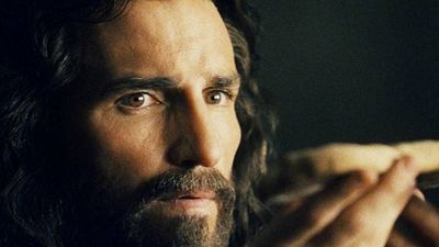 Imagem da notícia Sequência de A Paixão de Cristo será "o maior filme da história", diz o intérprete de Jesus