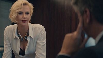 Imagem da notícia Gringo - Vivo ou Morto: Charlize Theron tenta ser uma rainha do tráfico no trailer da comédia de ação