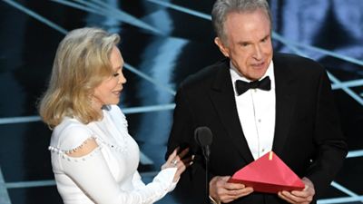 Warren Beatty e Faye Dunaway, protagonistas da gafe do Oscar 2017, podem apresentar novamente a categoria de melhor filme