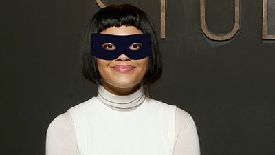 Imagem da notícia Zorro: Kiersey Clemons pode assumir o manto do herói em novo filme (Rumor)