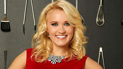 Imagem da notícia Young & Hungry é cancelada, enquanto Emily Osment é escalada em nova comédia da CBS