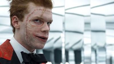 Gotham: Fotos das gravações mostram Cameron Monaghan com possível figurino do Coringa