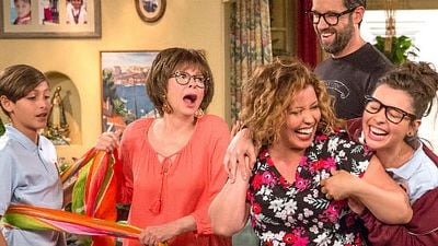 Imagem da notícia One Day at a Time é renovada para a terceira temporada