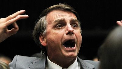 Imagem da notícia Netflix desmente filho de Jair Bolsonaro sobre série: "Você está louca, querida"