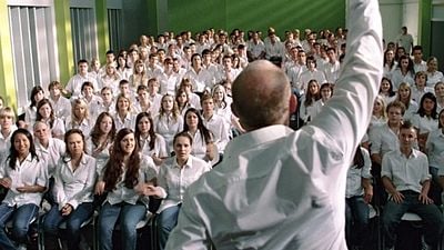 Imagem da notícia Netflix encomenda série alemã inspirada em A Onda e outras produções europeias 