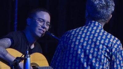 Imagem da notícia Música para Cortar os Pulsos: Maria Gadú e diretor Rafael Gomes falam sobre as diferenças da peça para o filme e a importância da trilha sonora (Visita a set)