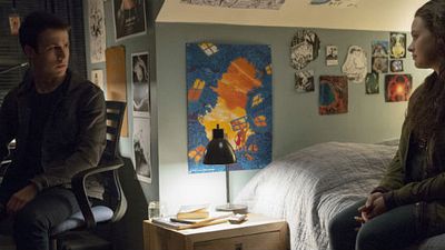 Imagem da notícia 13 Reasons Why: Selena Gomez lança clipe com cenas inéditas da segunda temporada