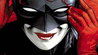 Imagem da notícia Batwoman vai aparecer no próximo crossover do Arrowverse