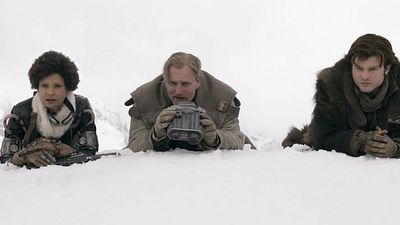 Imagem da notícia Han Solo: Woody Harrelson e Thandie Newton falam sobre a polêmica troca de diretores