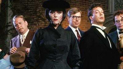 Imagem da notícia Clue: Remake de Os 7 Suspeitos com Ryan Reynolds pode ser proibido para menores