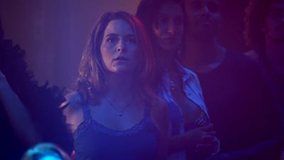 Claudia Abreu interpreta taxista que se faz de detetive em trailer do suspense Berenice Procura