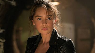 Imagem da notícia Emilia Clarke confessa que ficou aliviada com fracasso de O Exterminador do Futuro: Gênesis