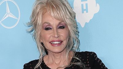 Imagem da notícia Netflix produz série antológica baseada nas canções de Dolly Parton