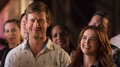 Imagem da notícia O Plano Imperfeito: Conheça Zoey Deutch, estrela do novo romance da Netflix