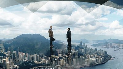 Imagem da notícia Dwayne Johnson salta de arranha-céu em chamas em último trailer de Arranha-Céu: Coragem sem Limite