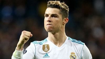 Imagem da notícia Cristiano Ronaldo negocia para estrelar série documental para o Facebook