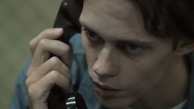 Imagem da notícia Castle Rock: Novo trailer da série inspirada em Stephen King apresenta uma cidade sinistra