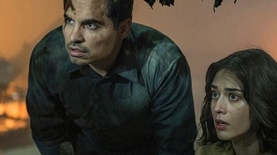 Imagem da notícia Extinção: Michael Peña lida com o potencial fim do mundo em novo filme da Netflix