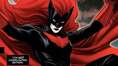 Imagem da notícia Batwoman: CW procura atriz lésbica para estrelar o show