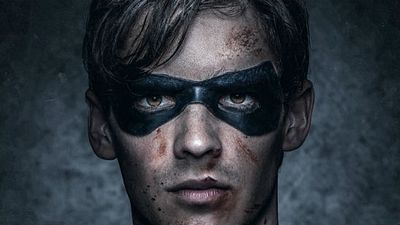 Comic-Con 2018: Banners revelam vislumbres dos protagonistas de Titans