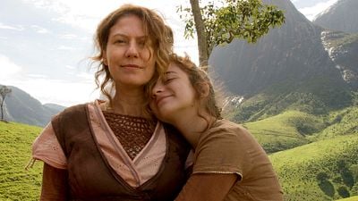 Imagem da notícia Unicórnio: Mãe e filha discutem sobre relacionamentos em clipe do drama estrelado por Patrícia Pillar (Exclusivo) 