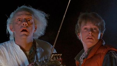 Imagem da notícia De Volta para o Futuro: Michael J. Fox e elenco se reúnem em foto