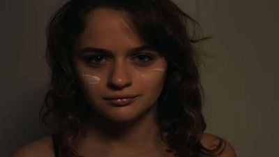 Imagem da notícia Joey King larga a barraca do beijo e se joga no verão em trailer da comédia dramática Summer '03
