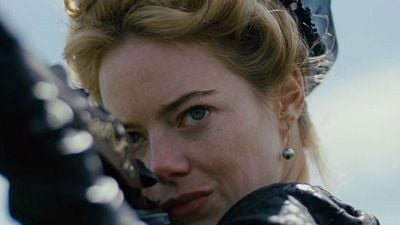 Imagem da notícia The Favourite: Trailer do elogiado filme traz Emma Stone, Rachel Weisz e Olivia Colman num insano triângulo amoroso