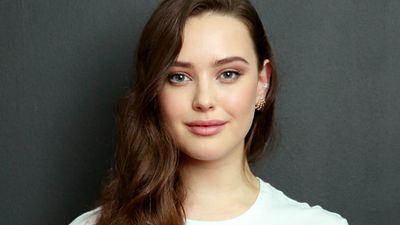 Imagem da notícia Cursed: Katherine Langford vai estrelar série da Netflix sobre a lenda do Rei Arthur