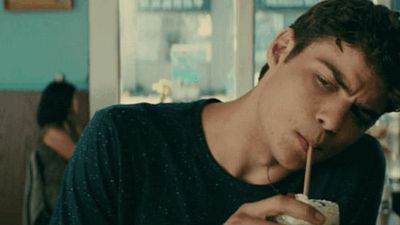 Imagem da notícia Para Todos os Garotos que Já Amei: Noah Centineo aposta em grandes mudanças para Peter Kavinsky na continuação