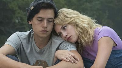 Imagem da notícia Riverdale: Lili Reinhart fala sobre o novo mistério envolvendo Betty e Jughead