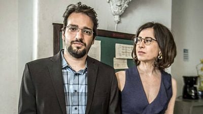 Imagem da notícia Sob Pressão: Série médica apresenta Fernanda Torres e Humberto Carrão envolvidos com corrupção na saúde (Entrevista)
