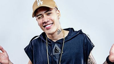 Imagem da notícia Elite: MC Kevinho é interrogado em novo vídeo da Netflix