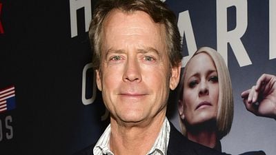 Imagem da notícia Greg Kinnear será protagonista da série de A Guerra dos Mundos