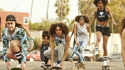 Imagem da notícia Festival do Rio 2018: "Skate Kitchen abriu meus olhos sobre a desigualdade contra as mulheres", diz a diretora Crystal Moselle (Entrevista exclusiva)