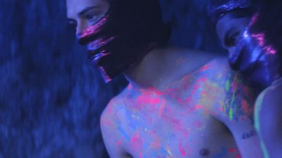 Imagem da notícia Tinta Bruta: Drama brasileiro premiado no Festival de Berlim ganha trailer oficial