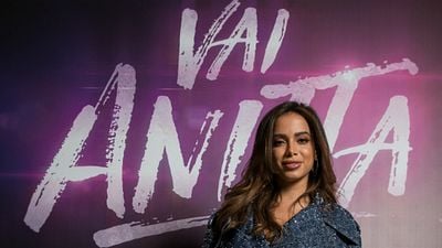 Vai Anitta: “Por mim a câmera invade até o edredom”, diz cantora sobre docussérie