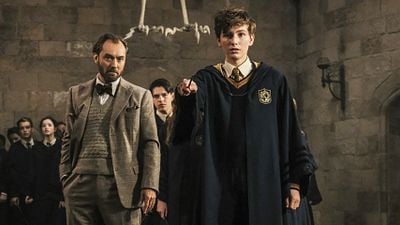 Imagem da notícia Animais Fantásticos: Eddie Redmayne e Jude Law levam os fãs de volta a Hogwarts em vídeo hilário de Os Crimes de Grindelwald (Exclusivo)