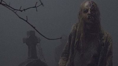 Imagem da notícia The Walking Dead: Showrunner e ator defendem morte chocante do último episódio