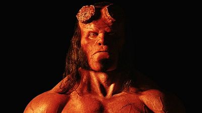 Imagem da notícia Hellboy: David Harbour aparece em nova imagem na pele do demônio vermelho